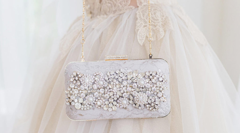 Wie wählt man die perfekte Clutch für eine Hochzeit aus?