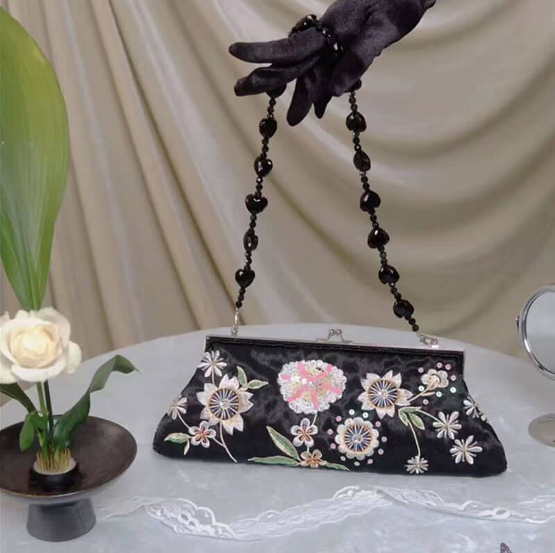 Elegant Handcrafted Beaded Embroidery Clip Clutch Purse