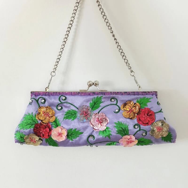 Elegant Handcrafted Beaded Embroidery Clip Clutch Purse