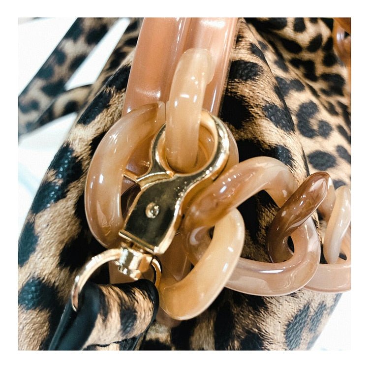 New Fashion Bucket Box Messenger With Acrylic Chains bags WAAMII