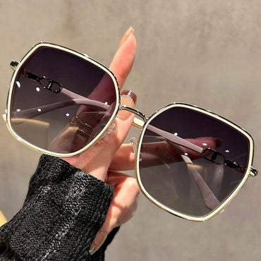 WAAMII Luxe Oversized Polarized Geometric Sunglasses 18503 18988