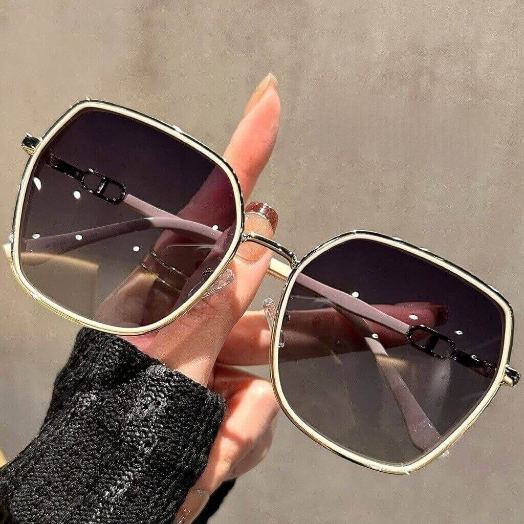 WAAMII Luxe Oversized Polarized Geometric Sunglasses 18503 18988