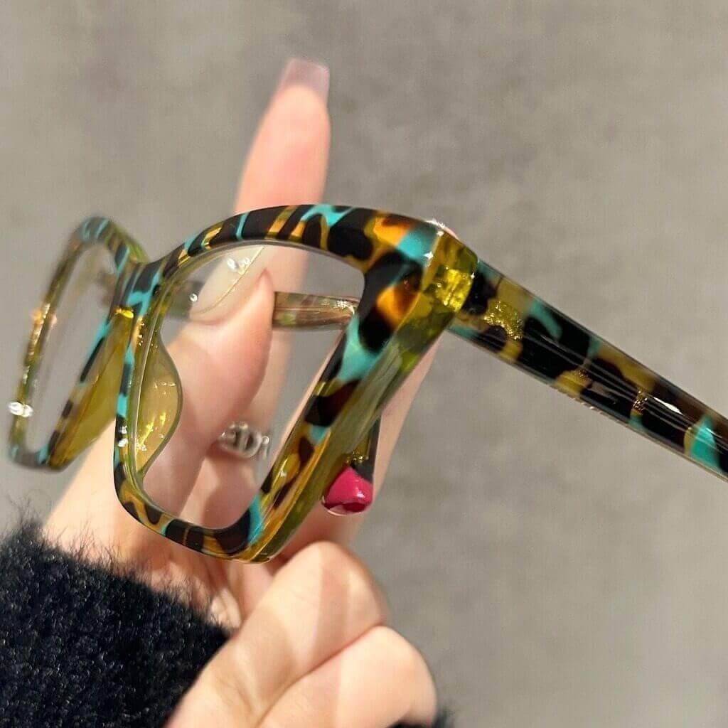 WAAMII Luxe Tortoise Cat Eye Prescription Glasses 18188
