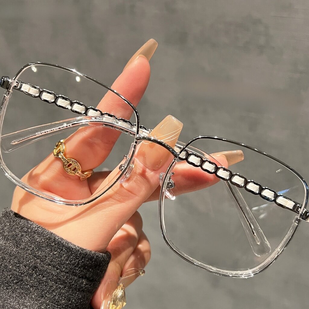 Luxury Chain Large Square Prescription Glasses W17279 - Gardenia Silver C3
