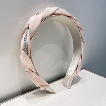 Twist Design Simplicity Black Headband - - Luxury Accessories by WAAMII