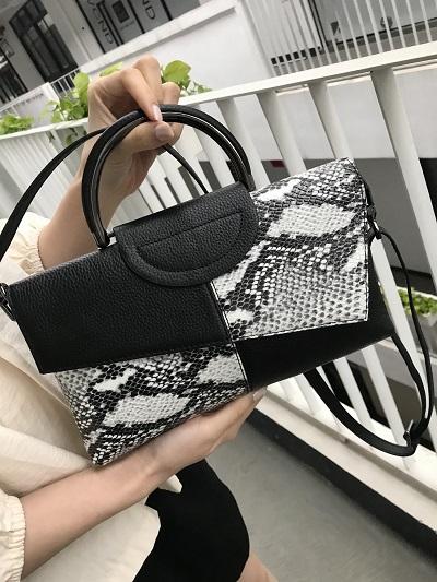 Serpentine Pattern Leather Top Handle Envelope Wrist Bag bags WAAMII   